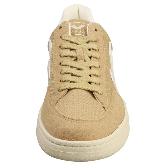 EUC/LIKE NEW VEJA V-12 VEGAN ALVEOMESH IN DUNE WHITE - SIZE 6 - Picture 4 of 16